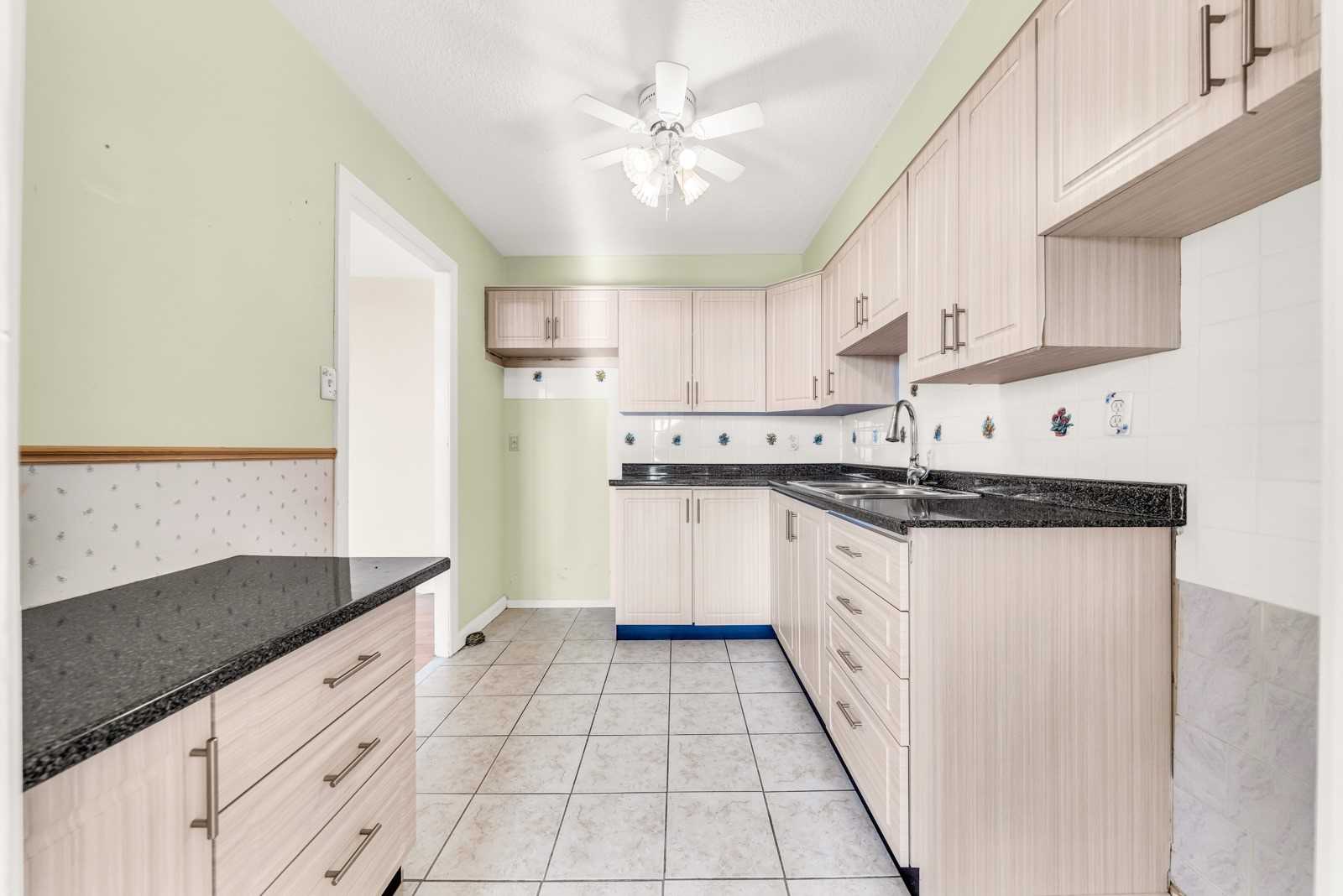 Listing W5888787 - Large Photo # 15