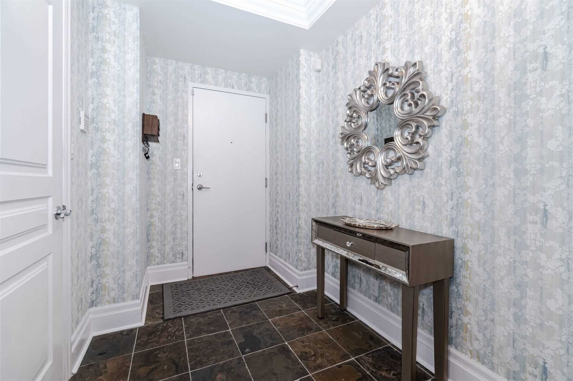 Listing W5888911 - Large Photo # 4