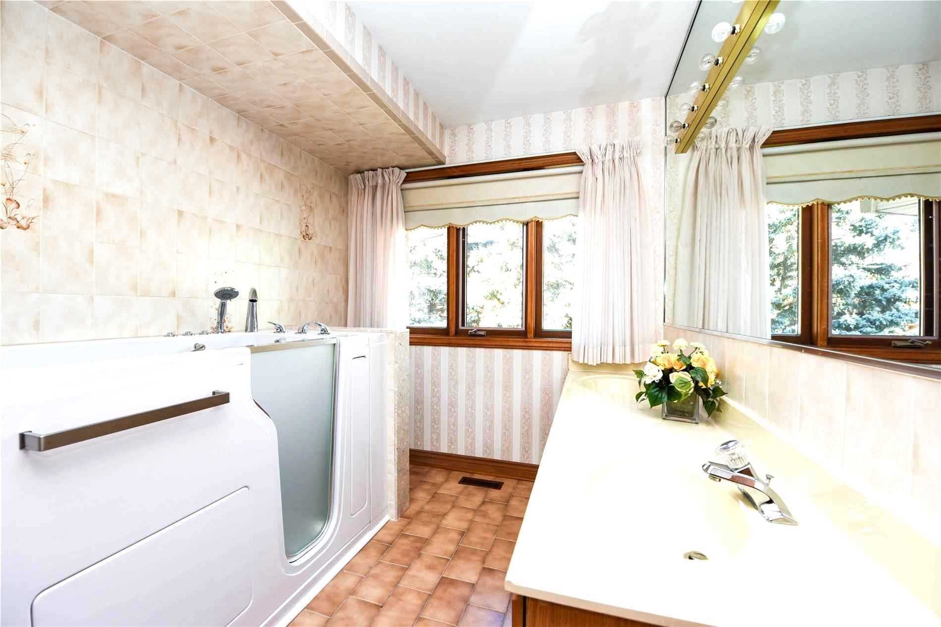 Listing W5889033 - Large Photo # 14