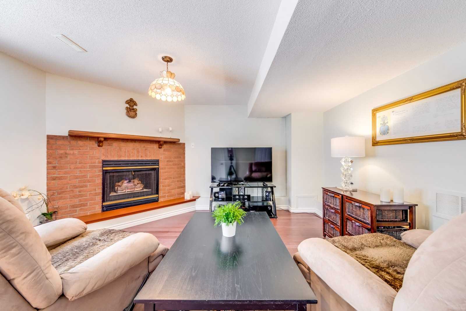 Listing W5889987 - Large Photo # 34