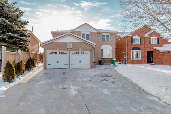 46 Lilly Cres, Brampton