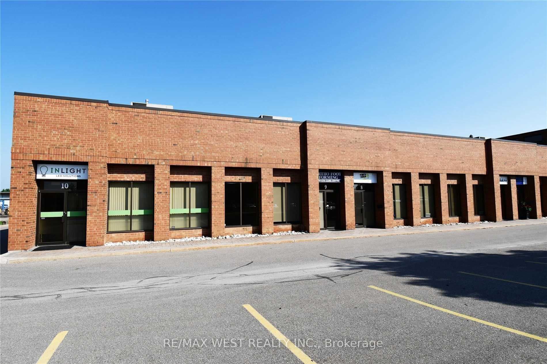 Listing W5890867 - Large Photo # 2