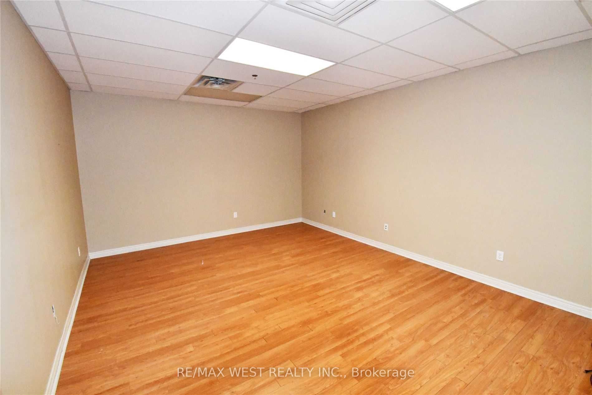 Listing W5890867 - Large Photo # 10