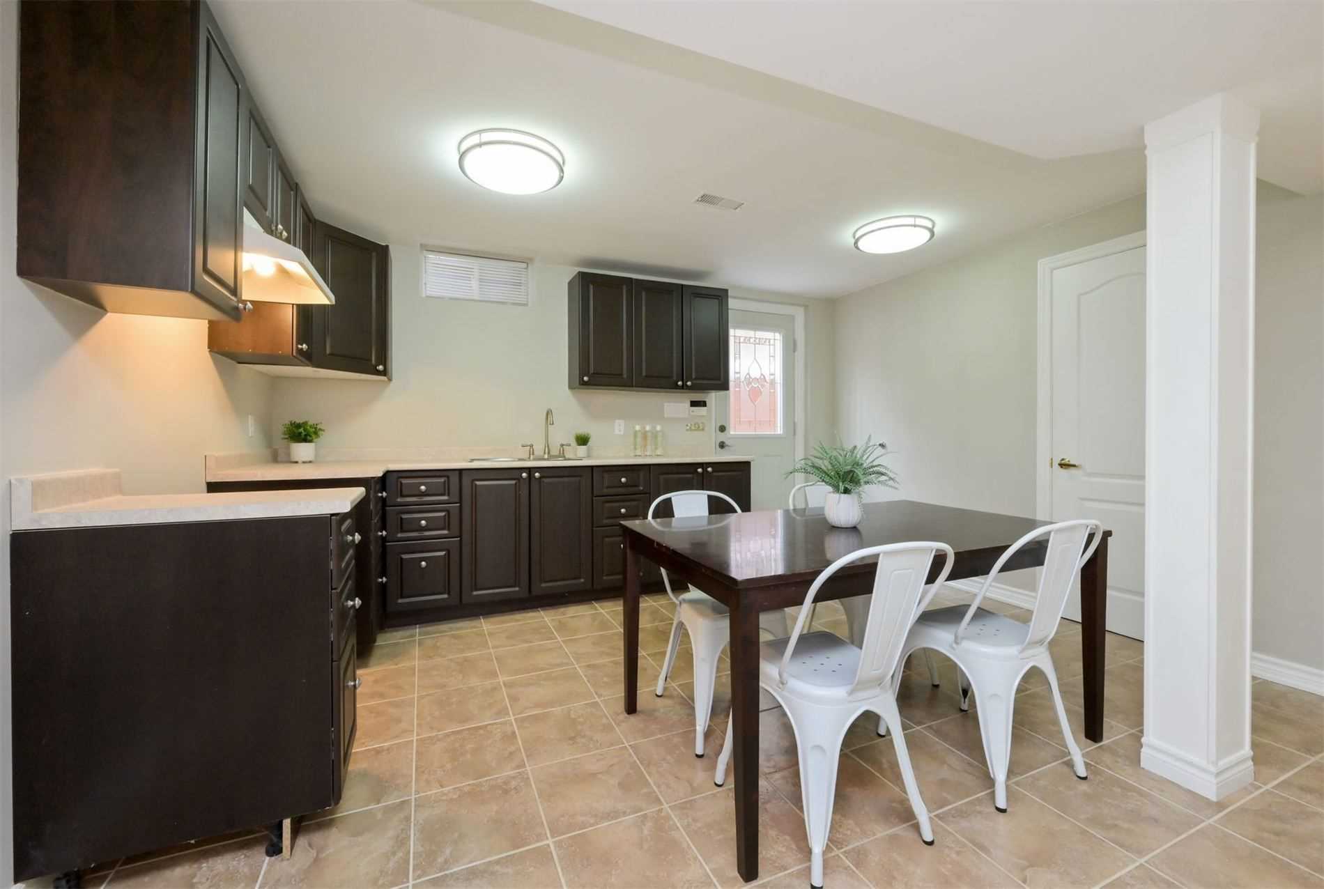39 Terrastone Crt