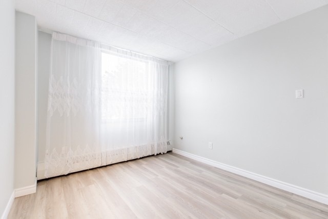 Listing W5891301 - Large Photo # 33