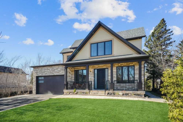 1211 Pinegrove Rd, Oakville