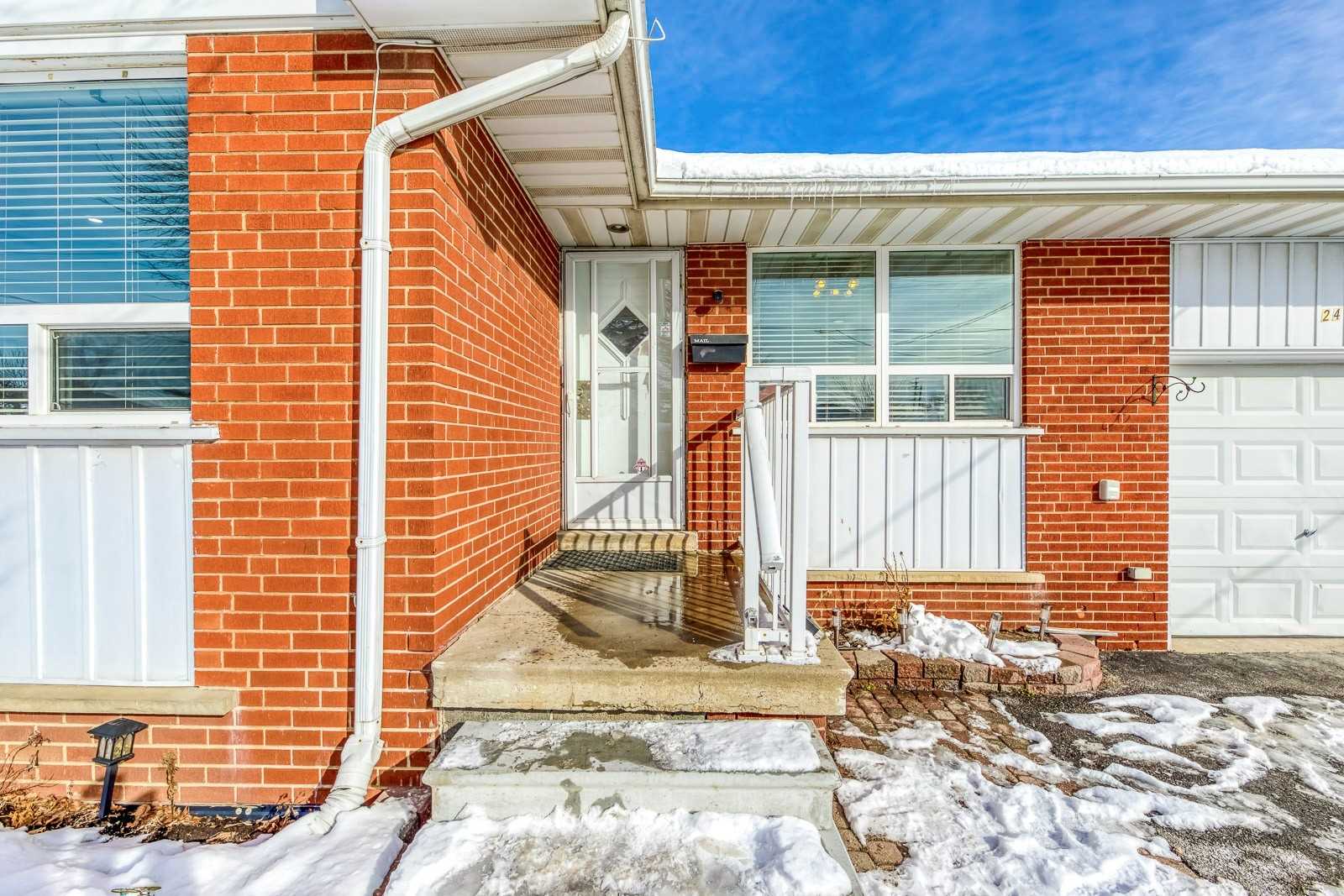 Listing W5892037 - Large Photo # 2