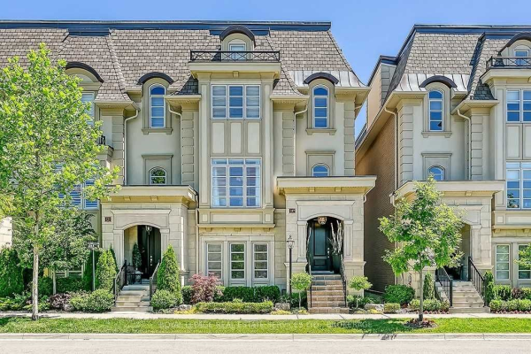 249 Hanover St, Oakville