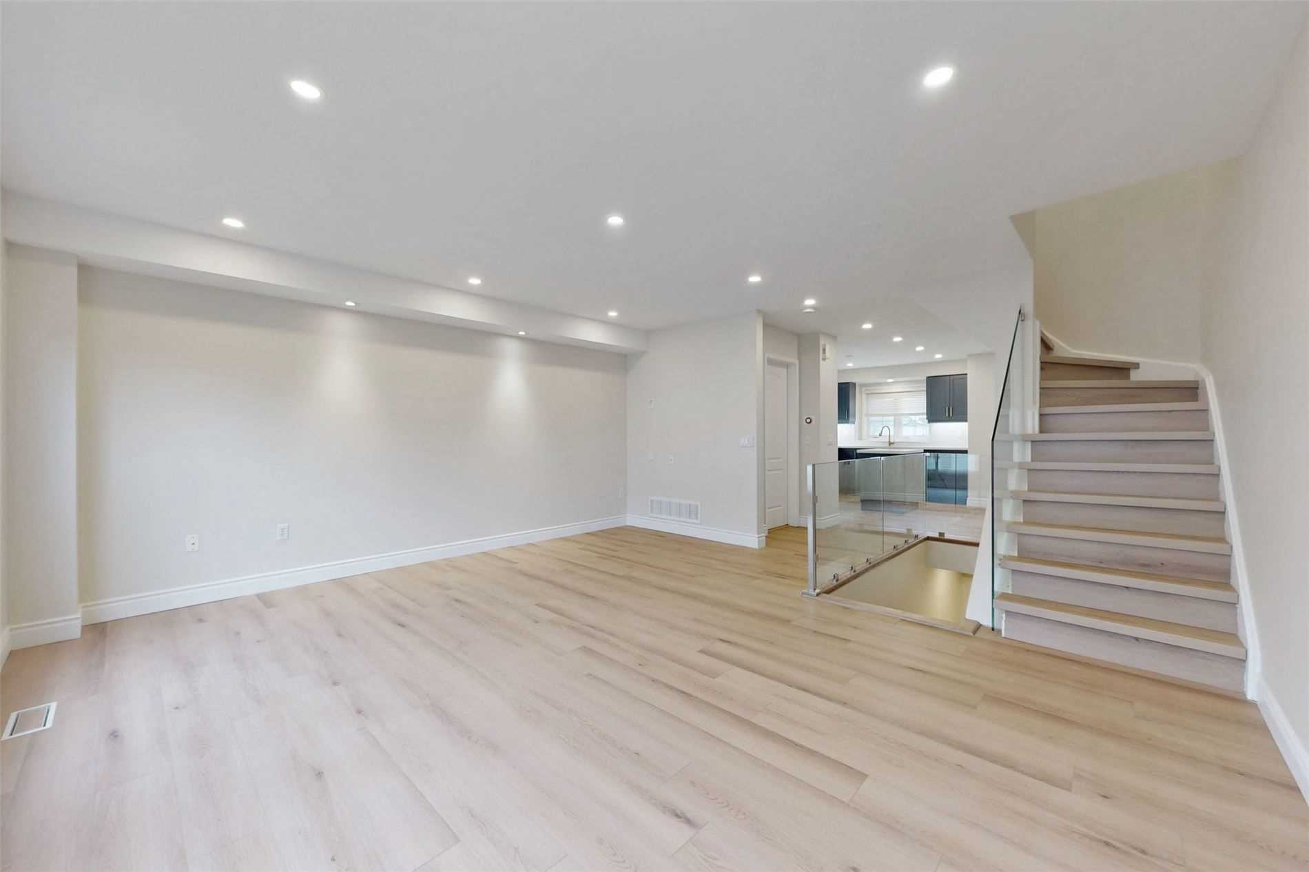 7284 Bellshire Gate, #3