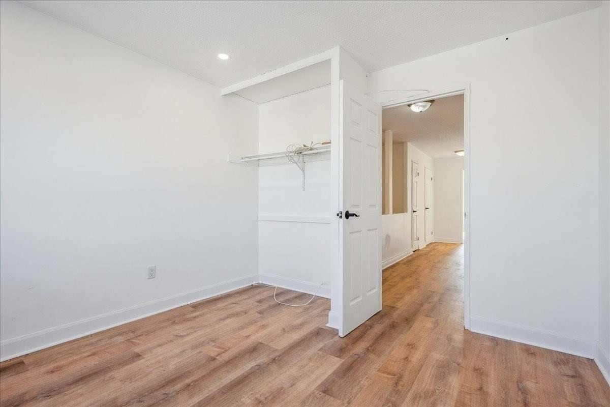 Listing W5892635 - Large Photo # 18