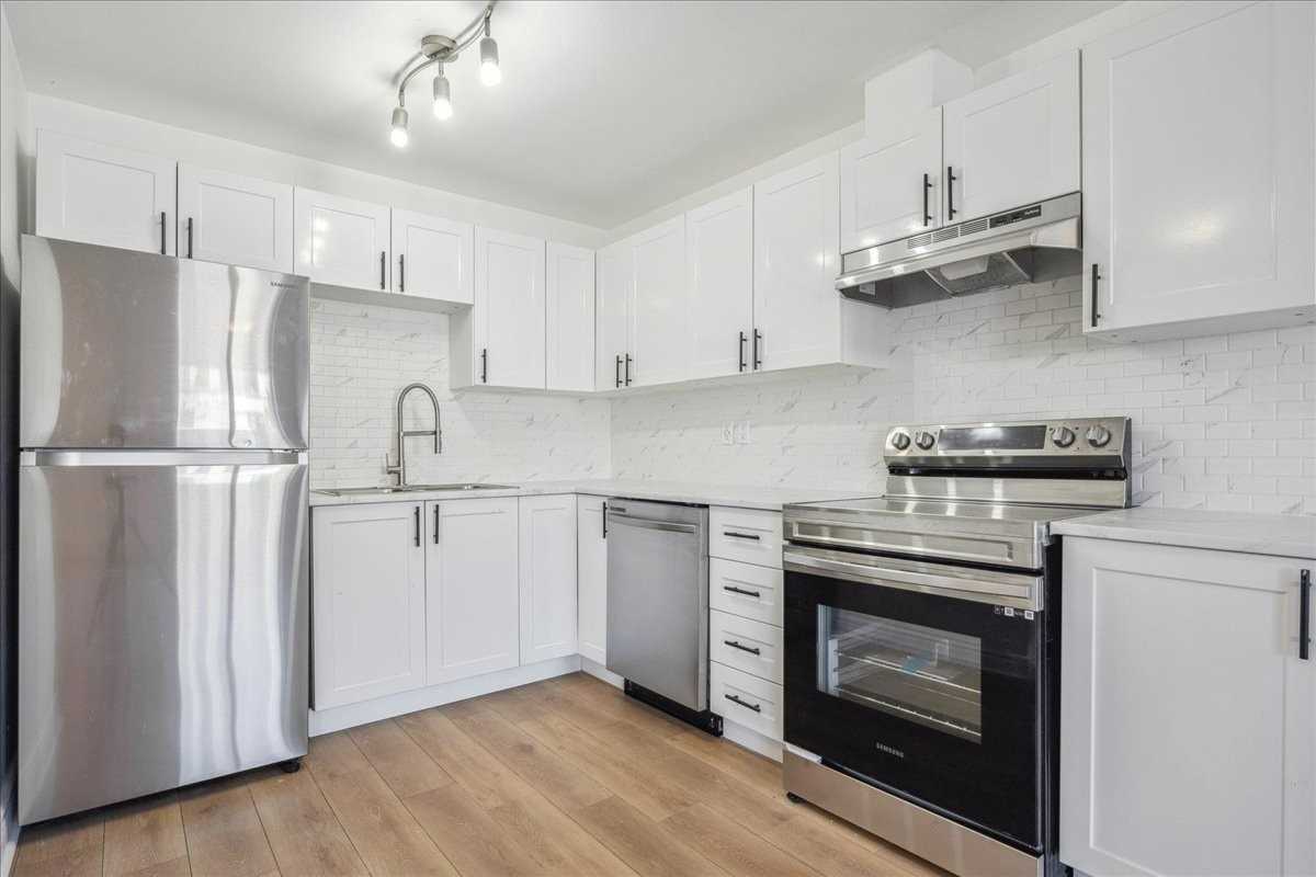 Listing W5892635 - Large Photo # 1