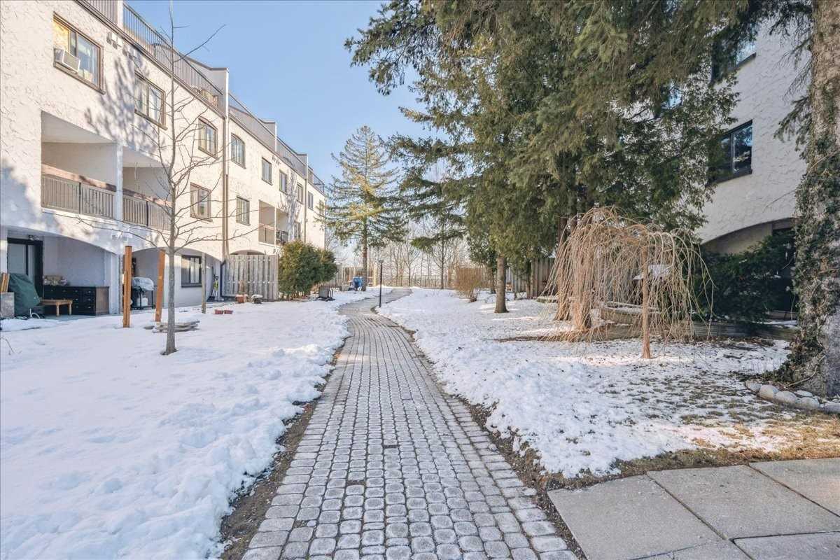 Listing W5892635 - Large Photo # 22