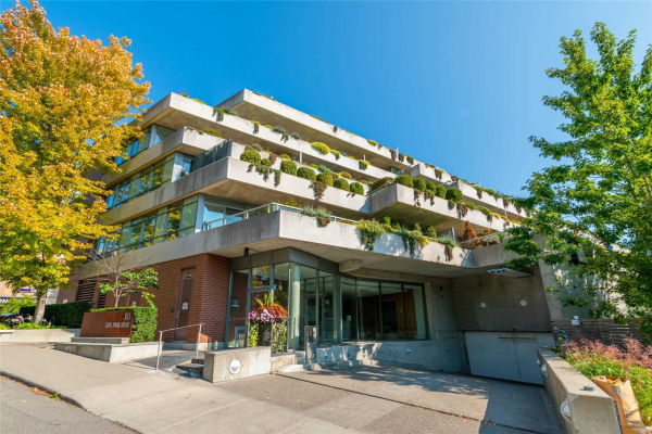 383 Ellis Park Rd, Toronto