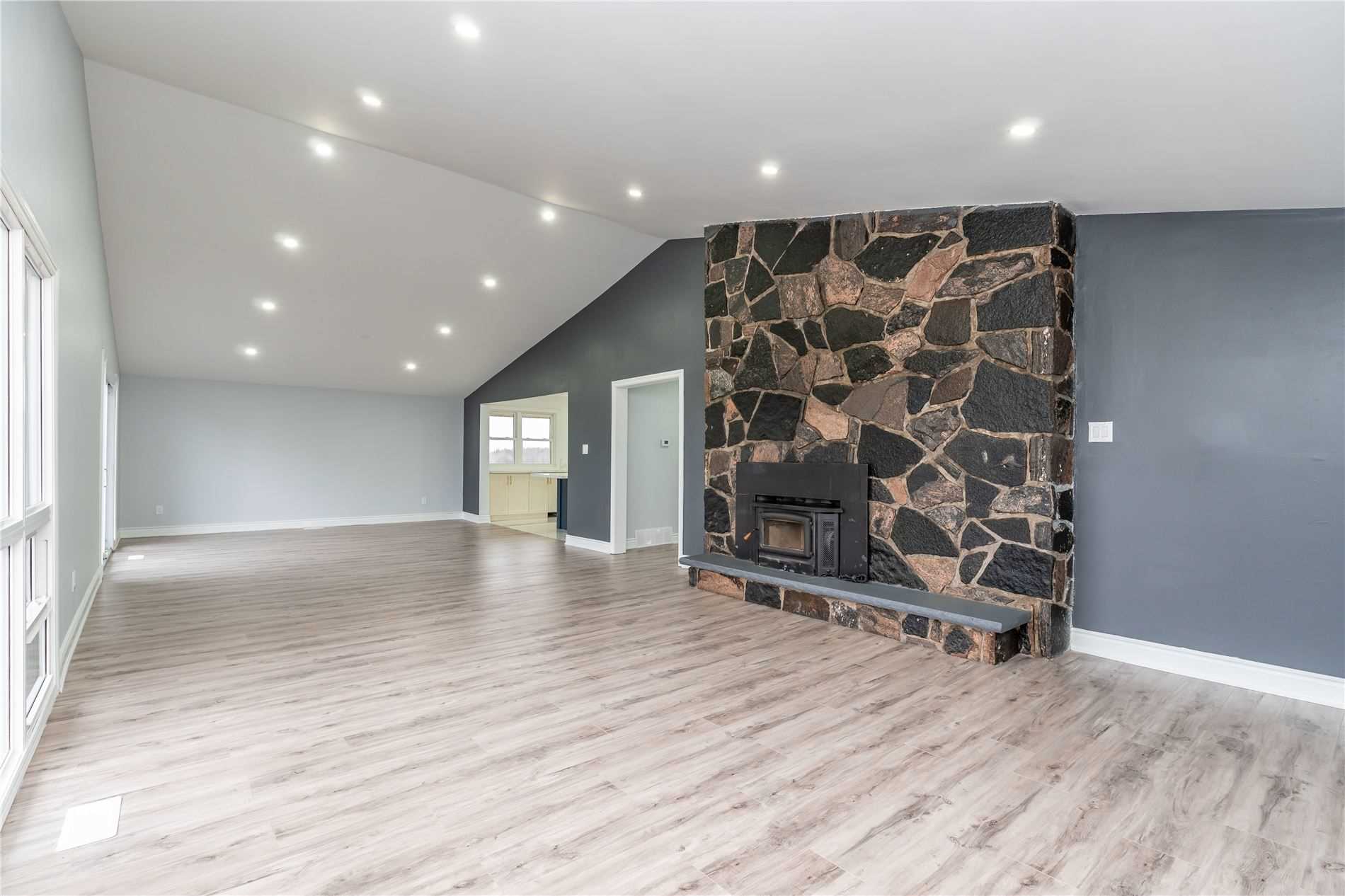 Listing W5892737 - Large Photo # 10