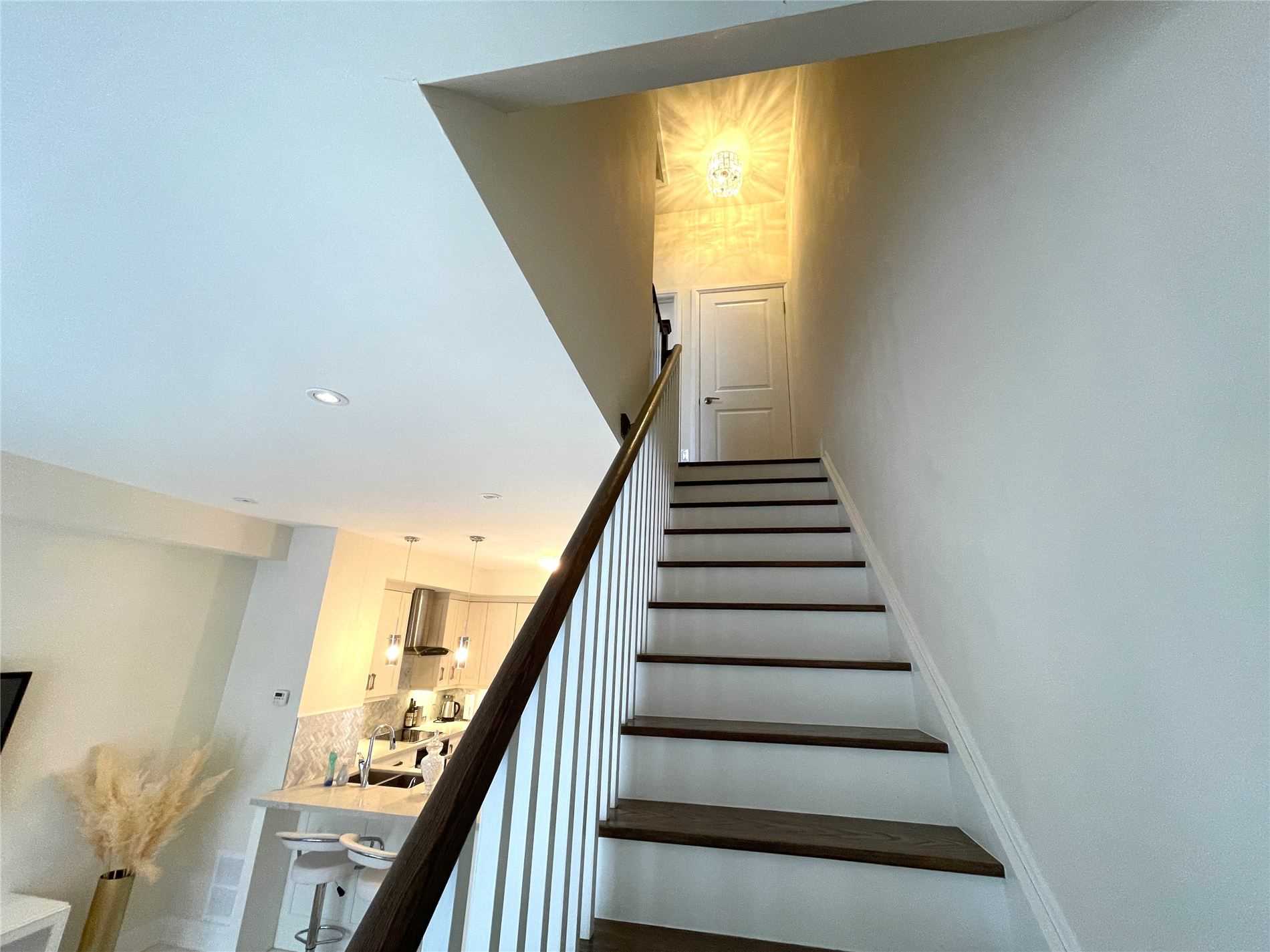 3077 Cawthra Road, #12