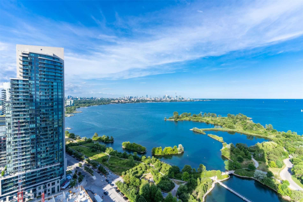 20 Shore Breeze Dr, Toronto
