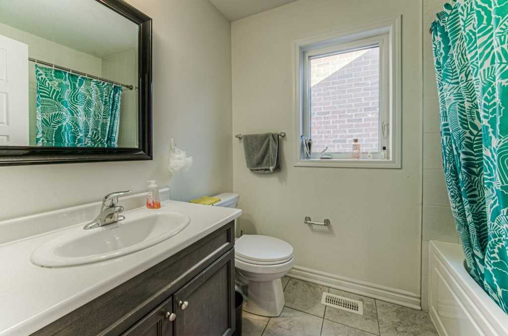 Listing W5893805 - Large Photo # 19