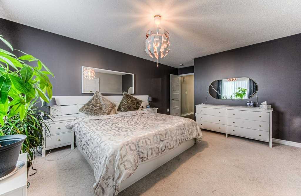 Listing W5893805 - Large Photo # 25