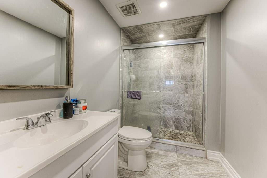 Listing W5893805 - Large Photo # 33