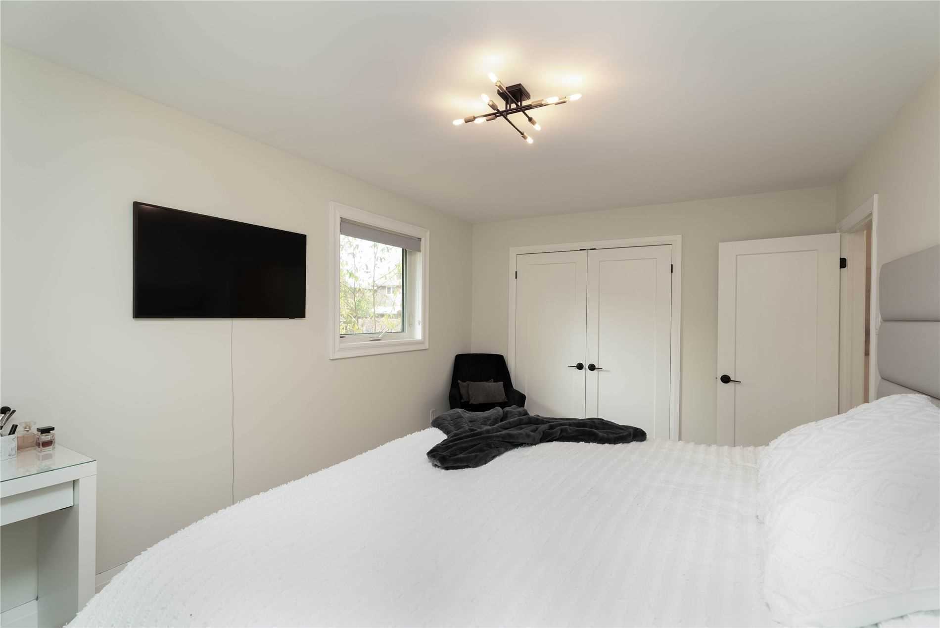 Listing W5894517 - Large Photo # 15