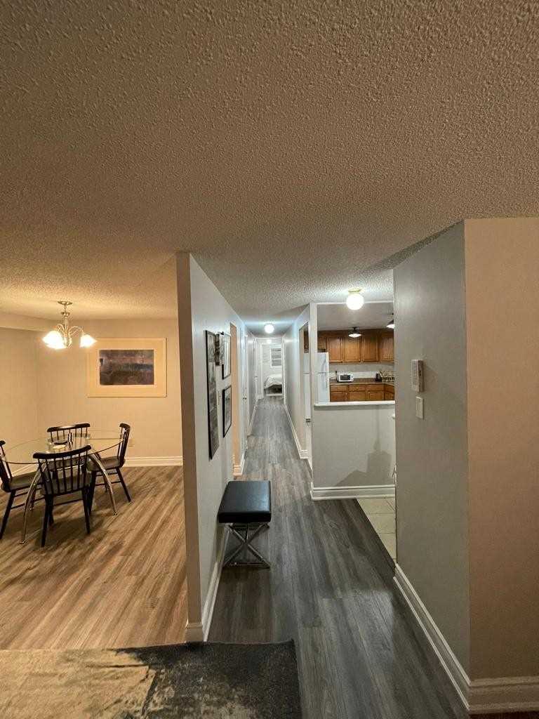 Listing W5895029 - Large Photo # 2