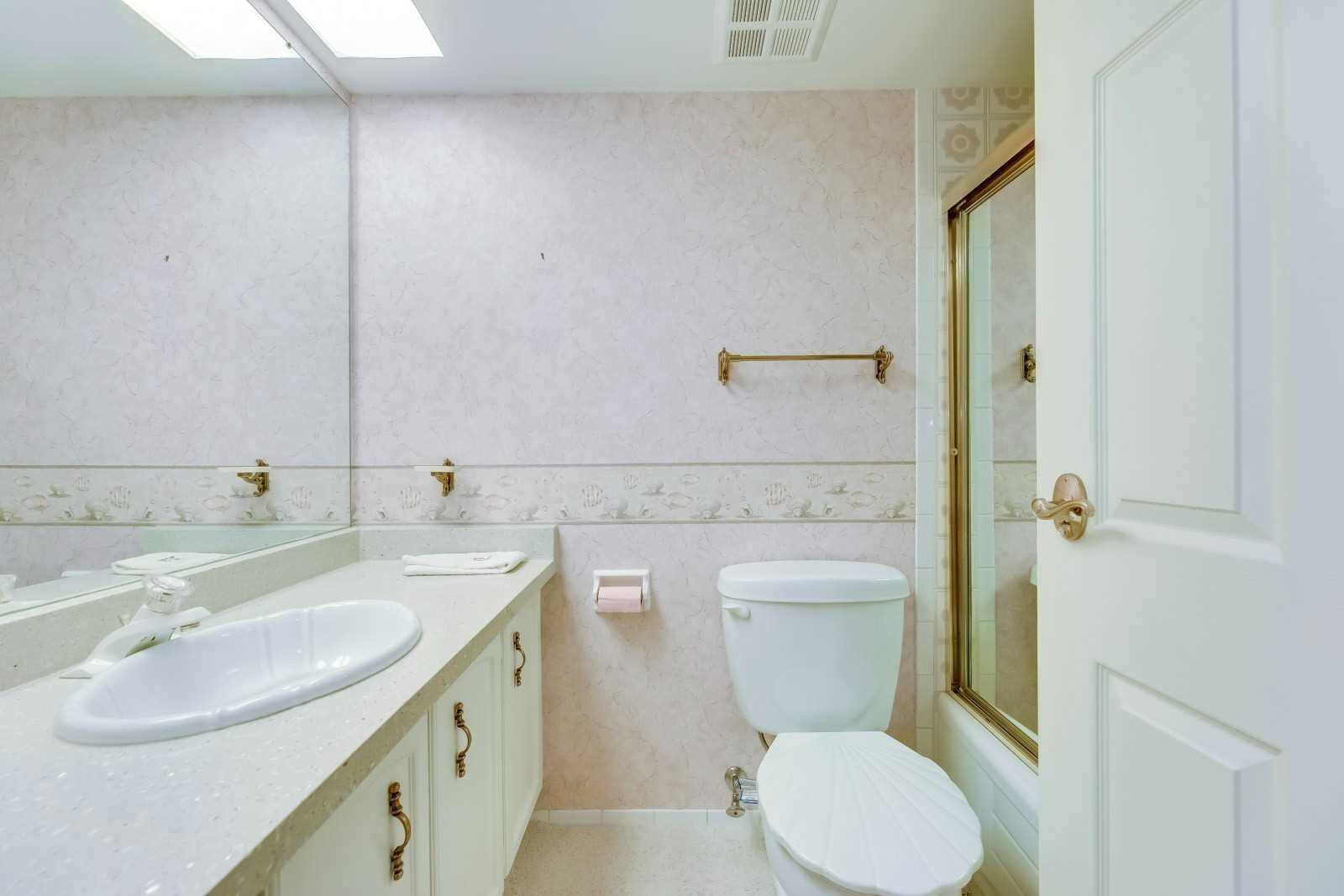 Listing W5895091 - Large Photo # 31