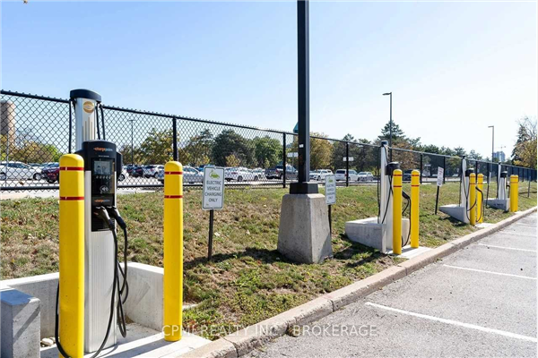 90 Matheson Blvd W, Mississauga