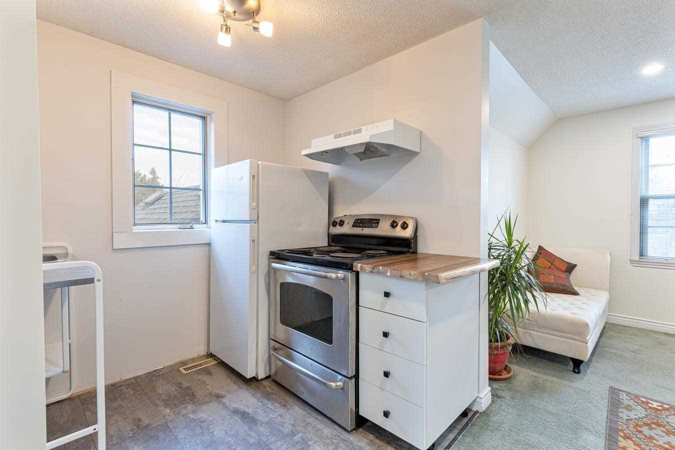 Listing W5895429 - Large Photo # 17