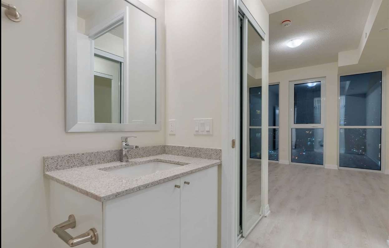 35 Watergarden Dr, #2013