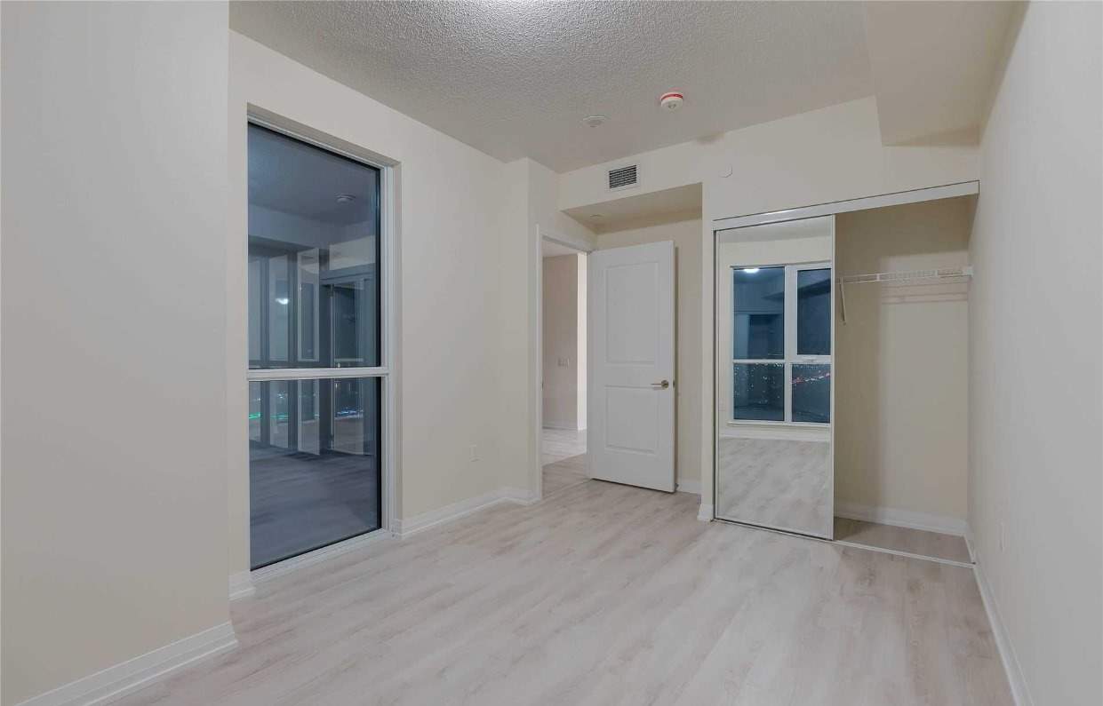 35 Watergarden Dr, #2013