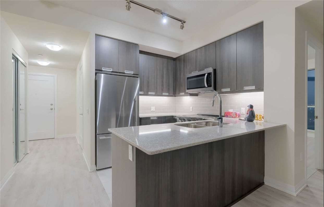 35 Watergarden Dr, #2013