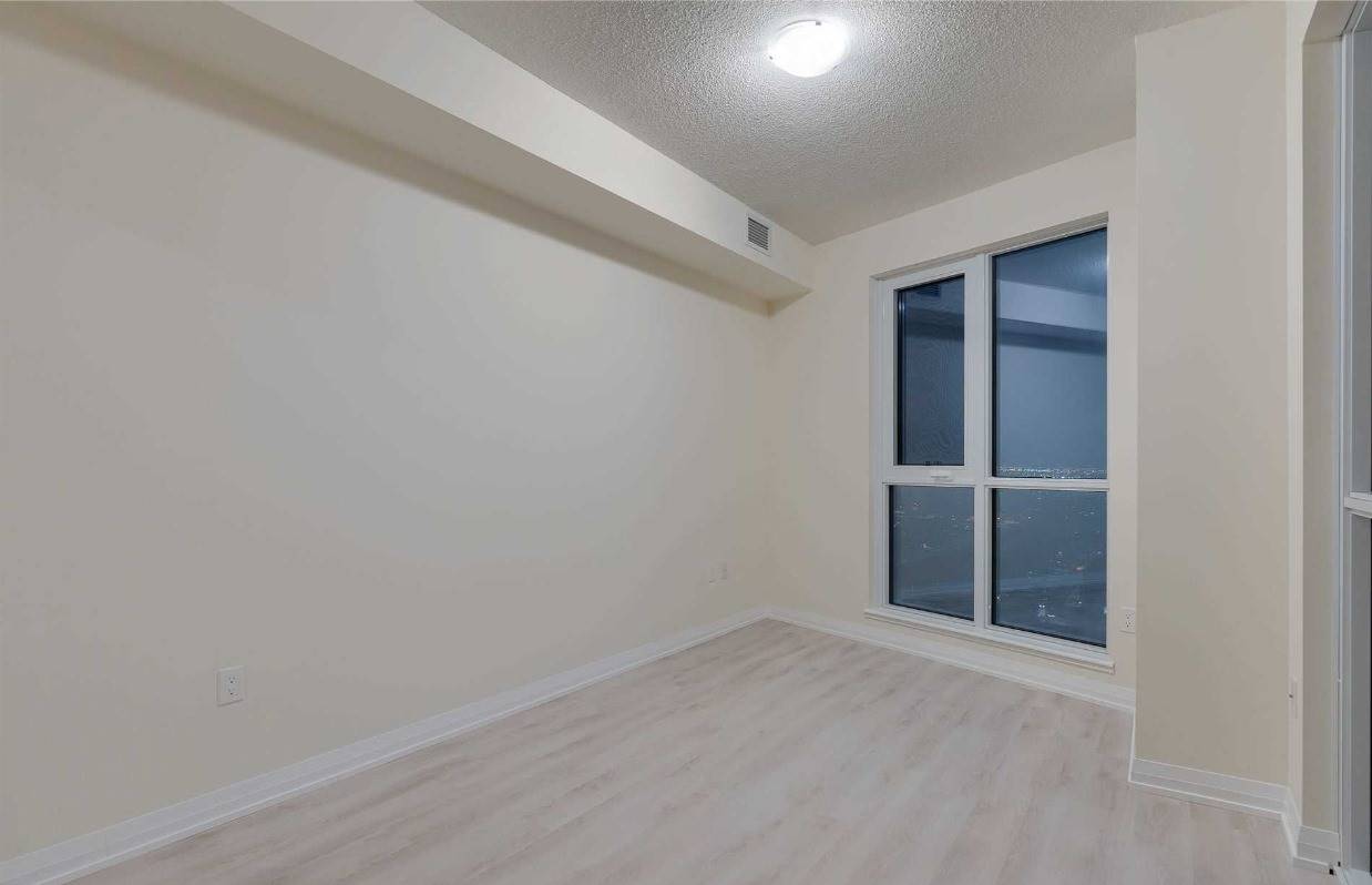 35 Watergarden Dr, #2013