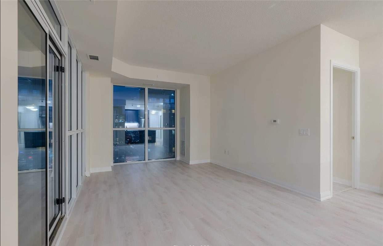 35 Watergarden Dr, #2013