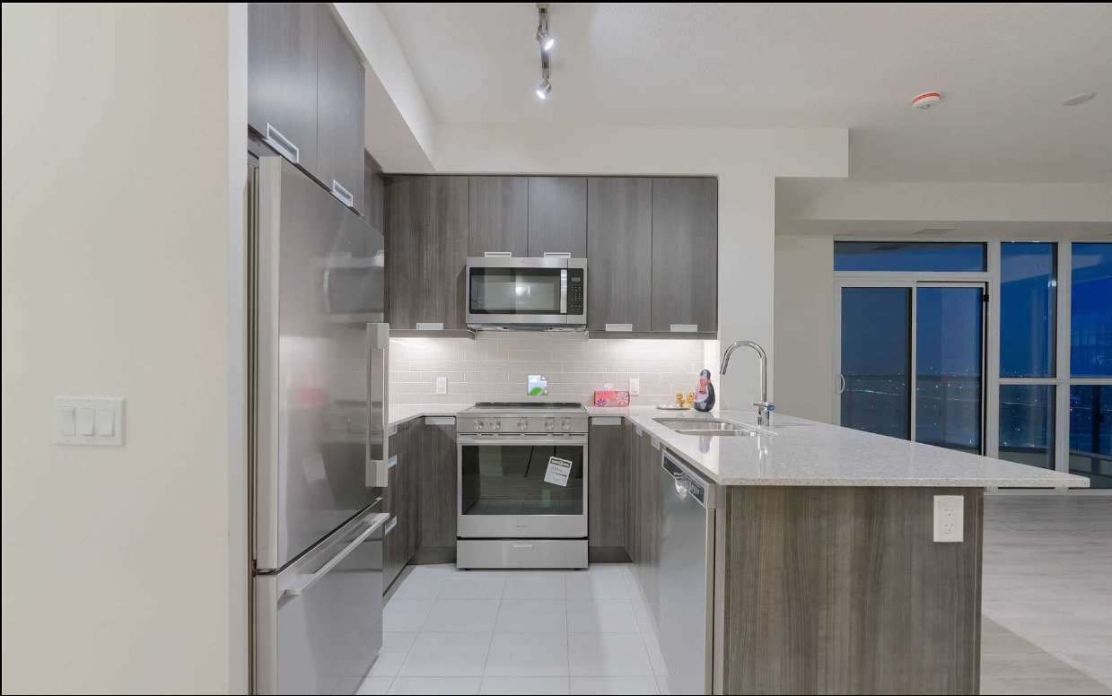 35 Watergarden Dr, #2013