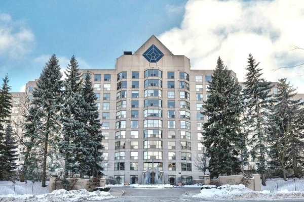 1700 The Collegeway, Mississauga