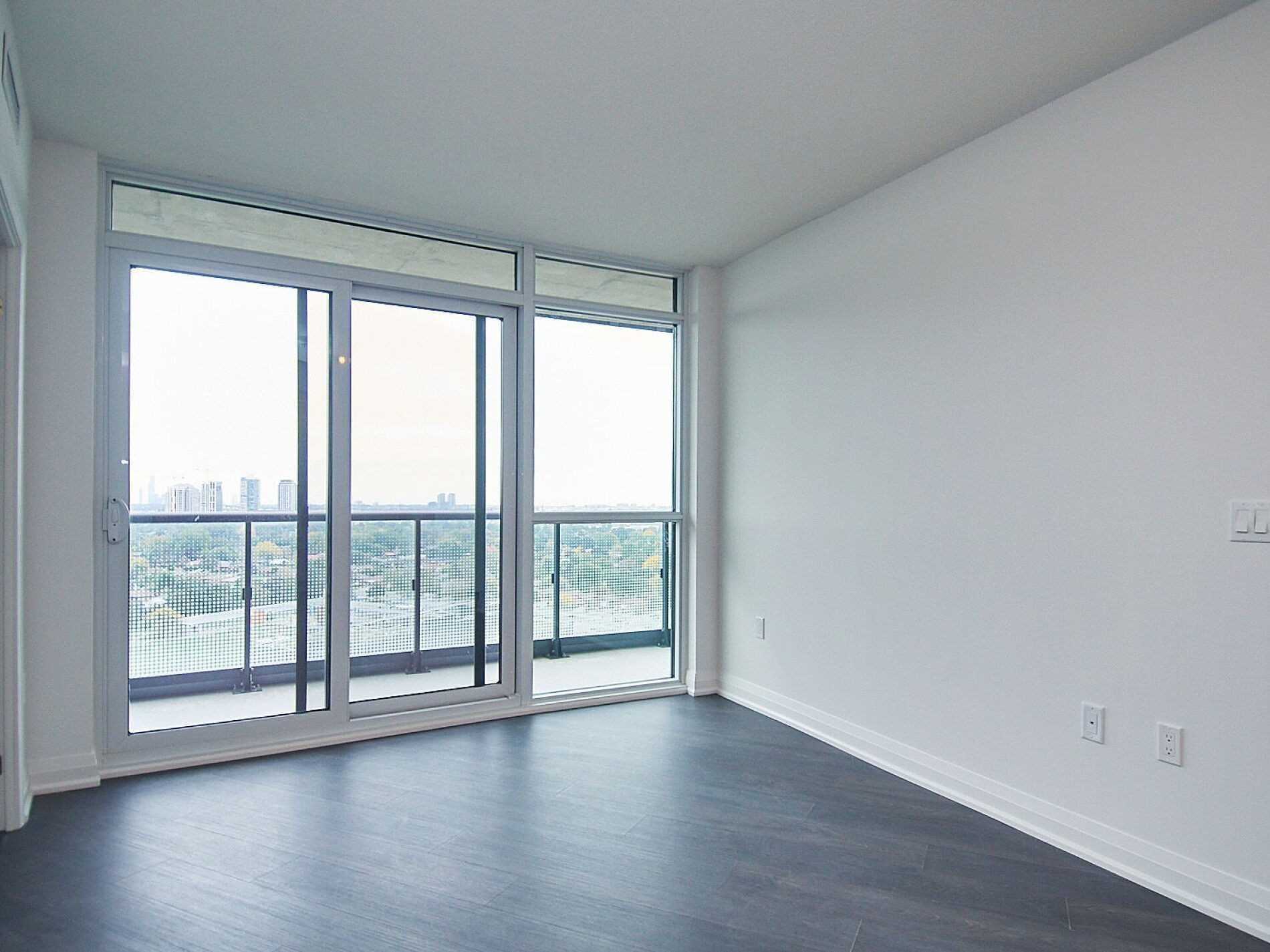 Listing W5897063 - Large Photo # 13