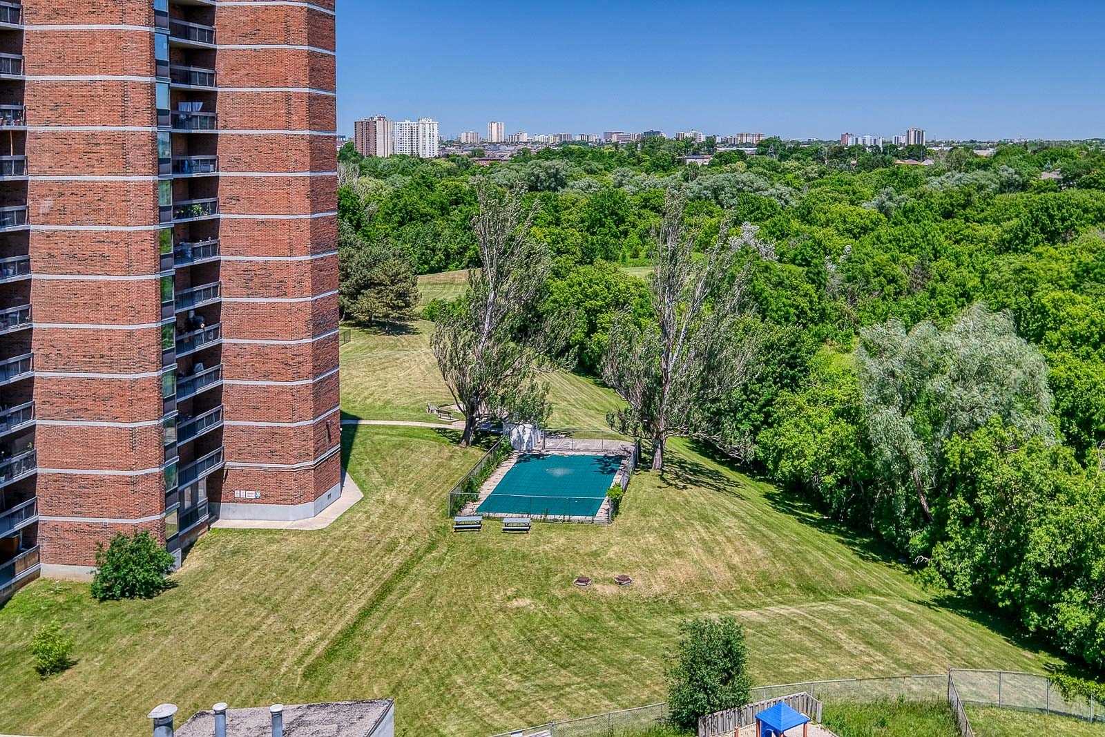 Listing W5897715 - Large Photo # 26