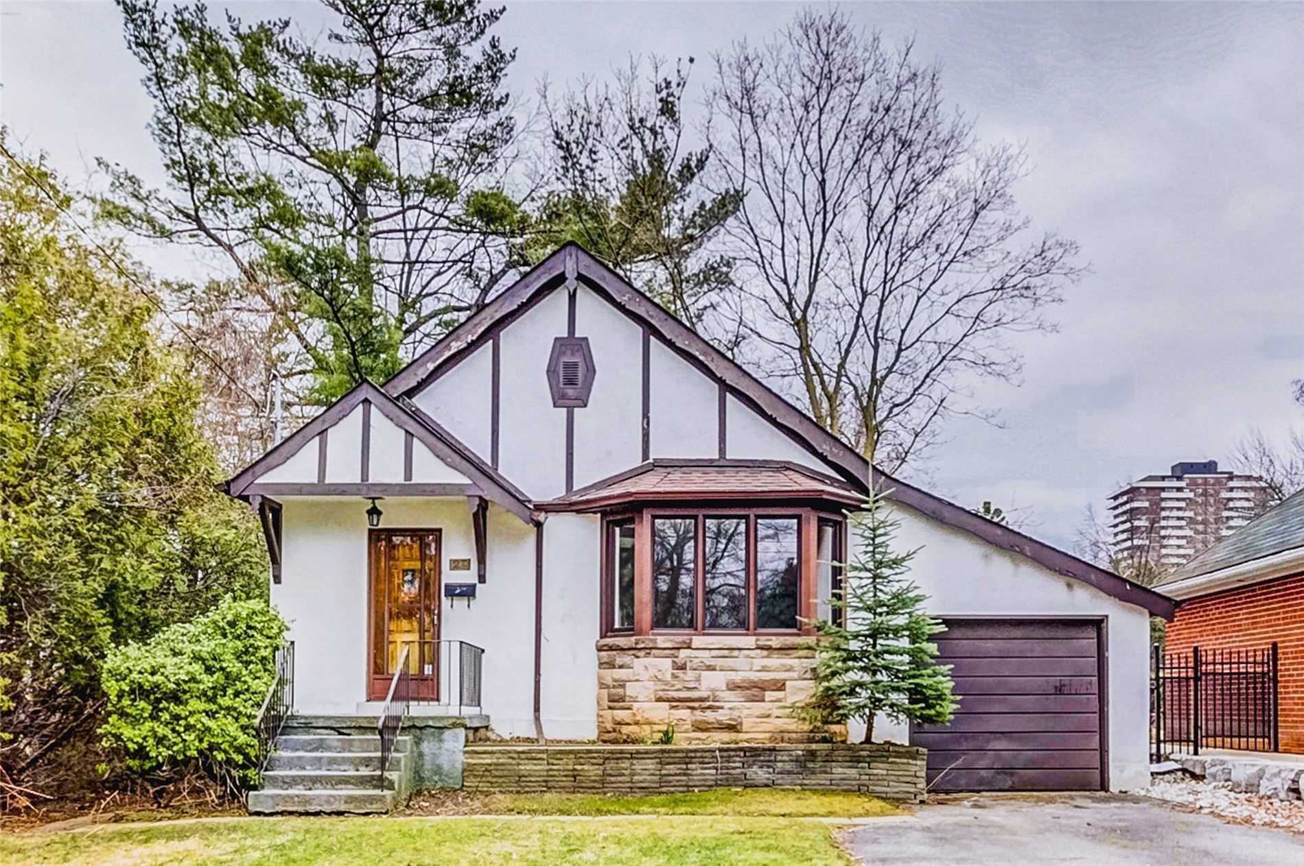 Listing W5897925 - Large Photo # 1