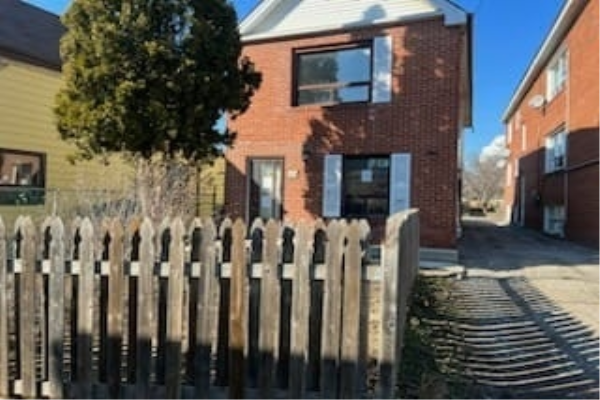 22 Buttonwood Ave, Toronto