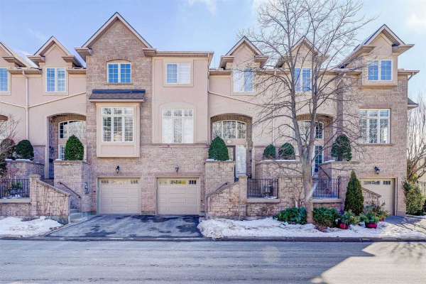 2303 Hill Ridge Crct, Oakville
