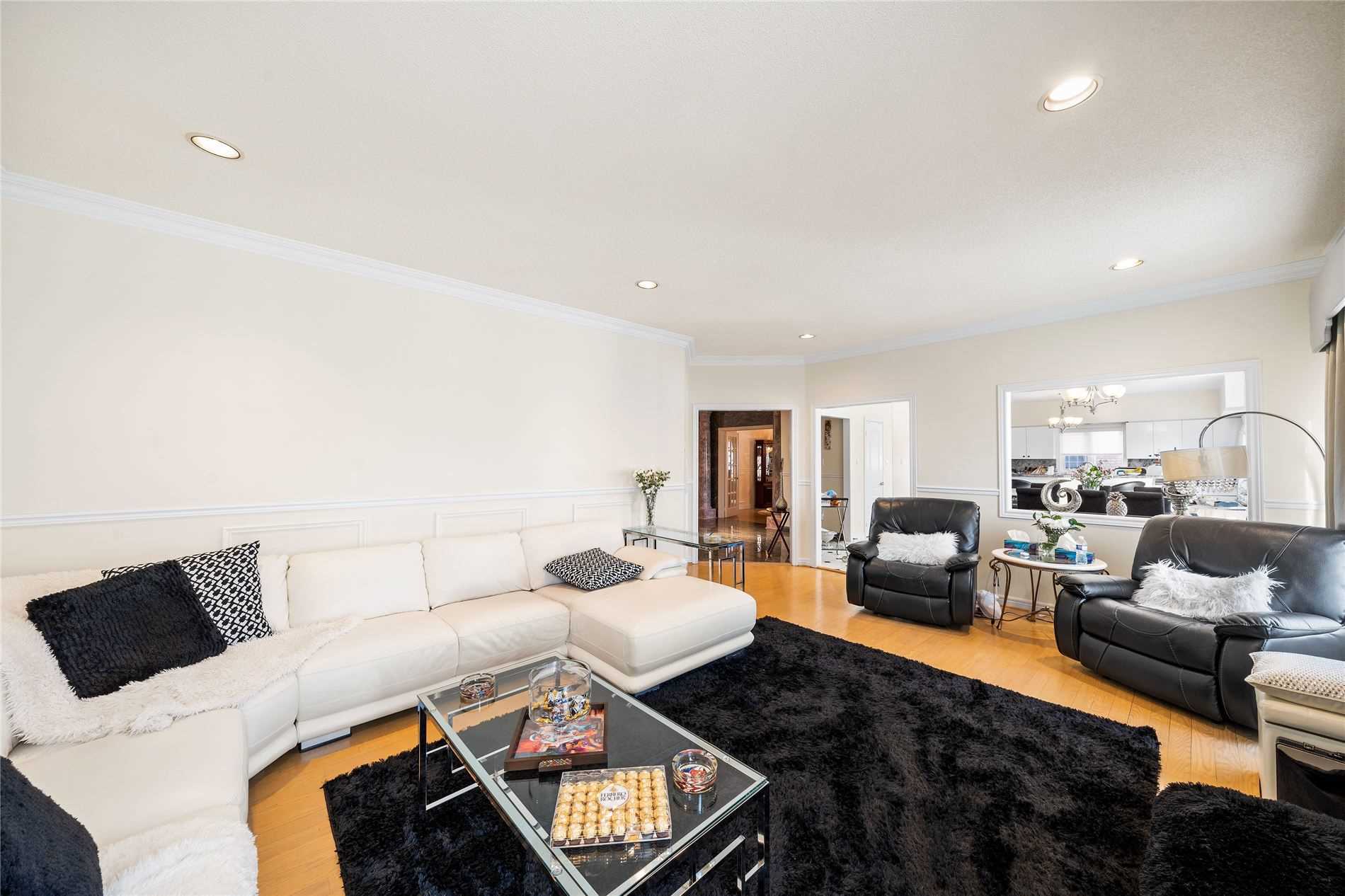 2166 Erin Centre Blvd