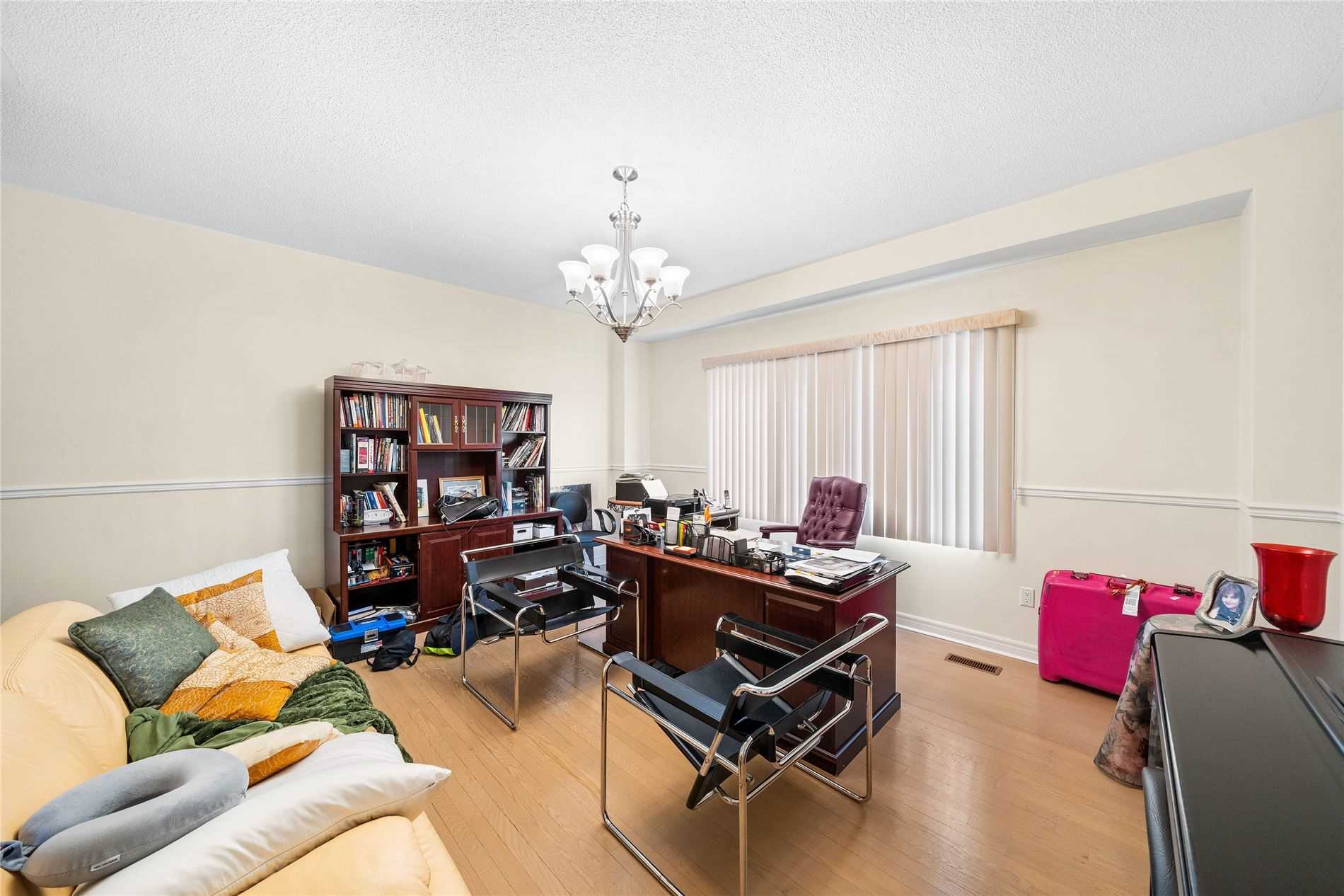 2166 Erin Centre Blvd