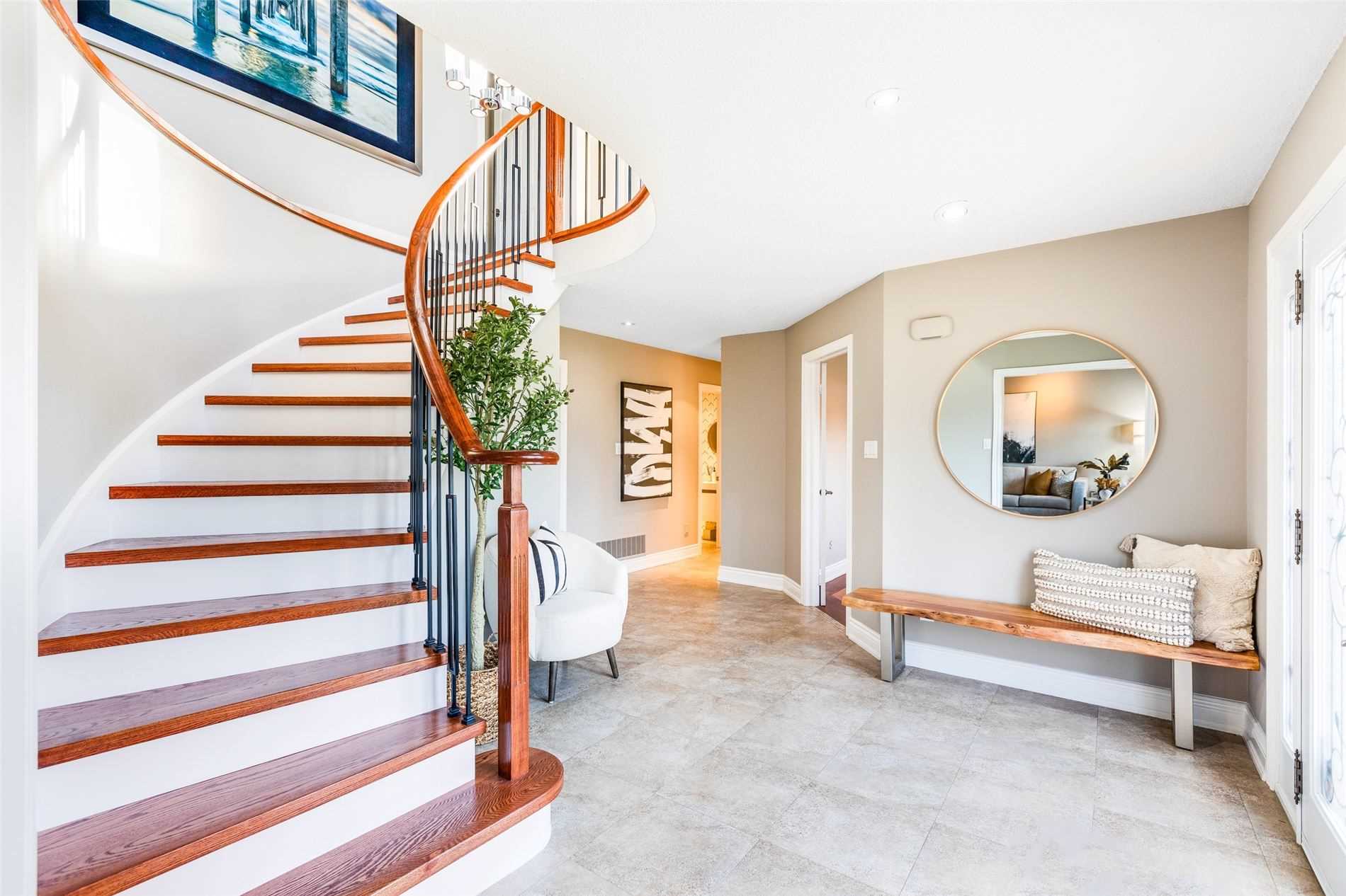 49 Cranston Dr