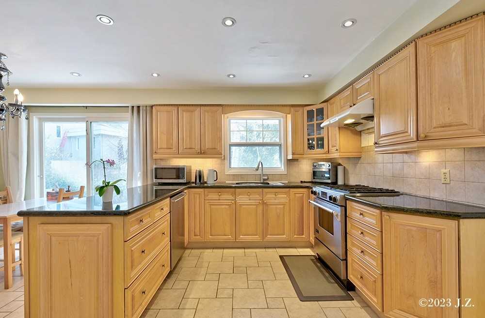 Listing W5898877 - Large Photo # 12