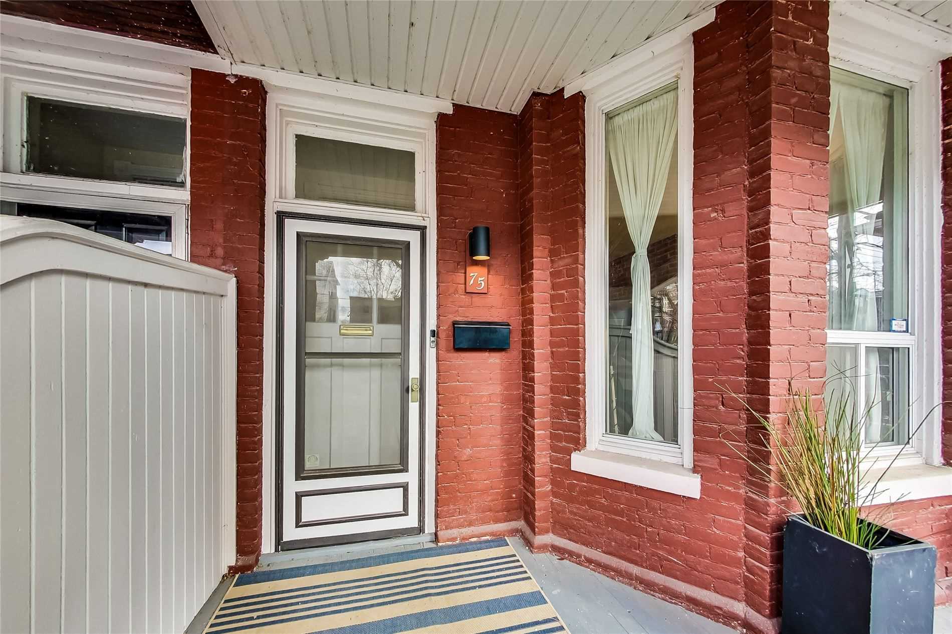 Listing W5899093 - Large Photo # 2
