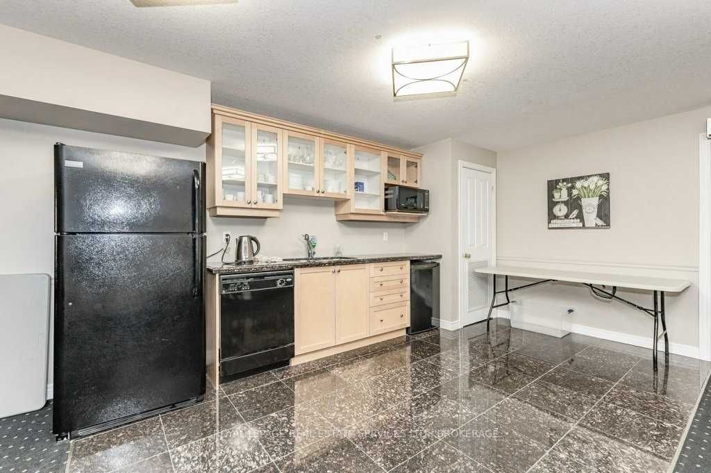 Listing W5899853 - Large Photo # 34