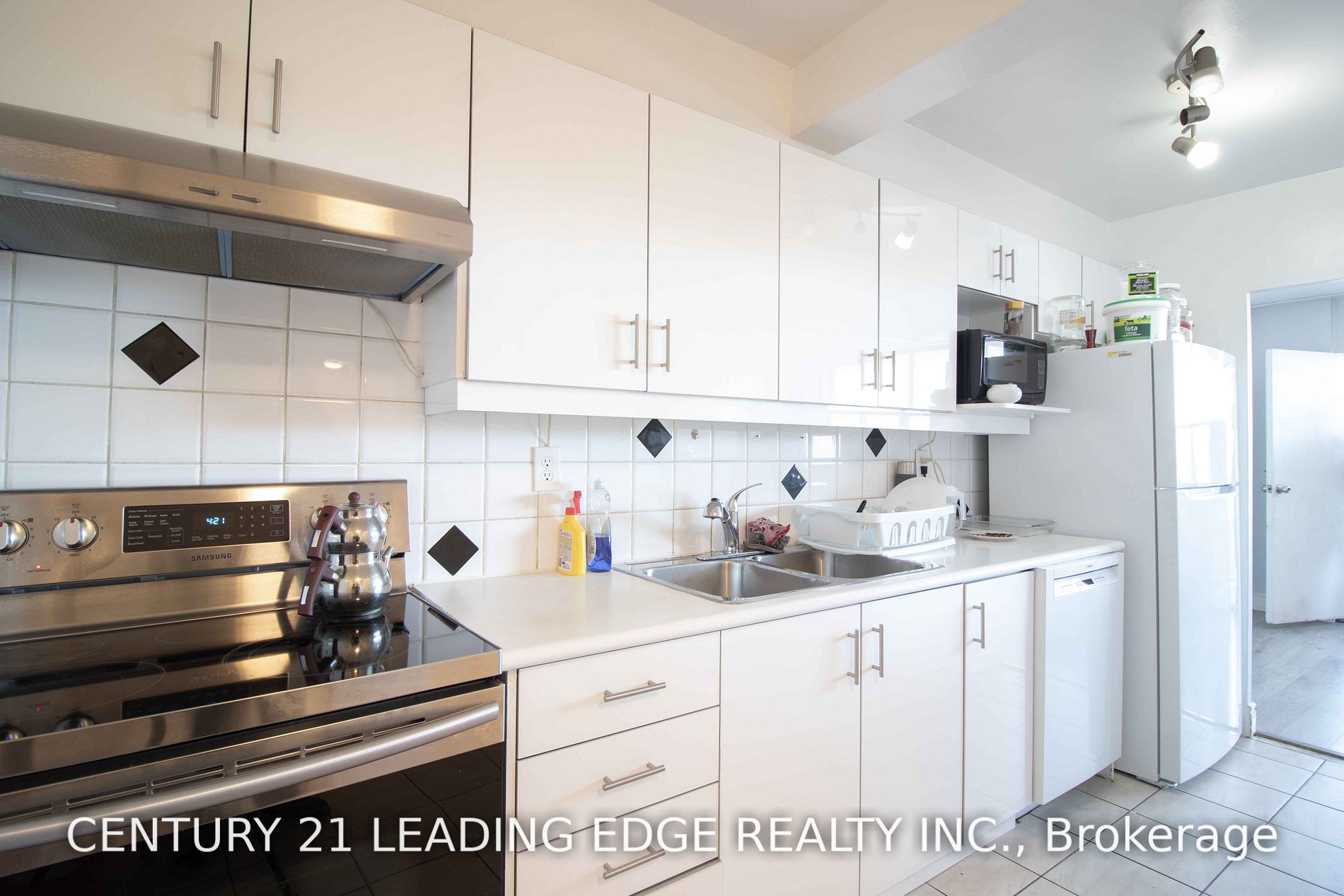 80 Grandravine Dr, #703