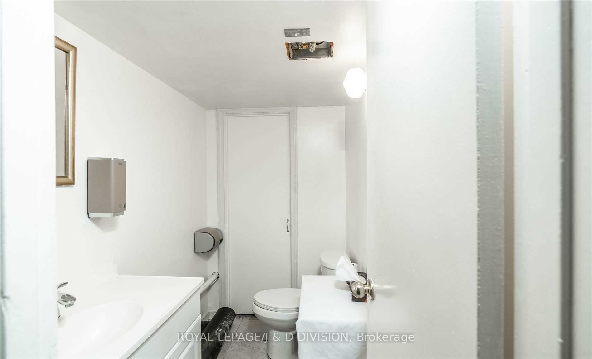 Listing W5900472 - Large Photo # 28