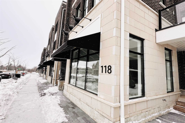 118 Burnhamthorpe Rd, Oakville
