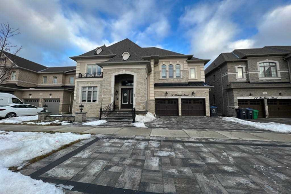 12 Hertonia St, Brampton